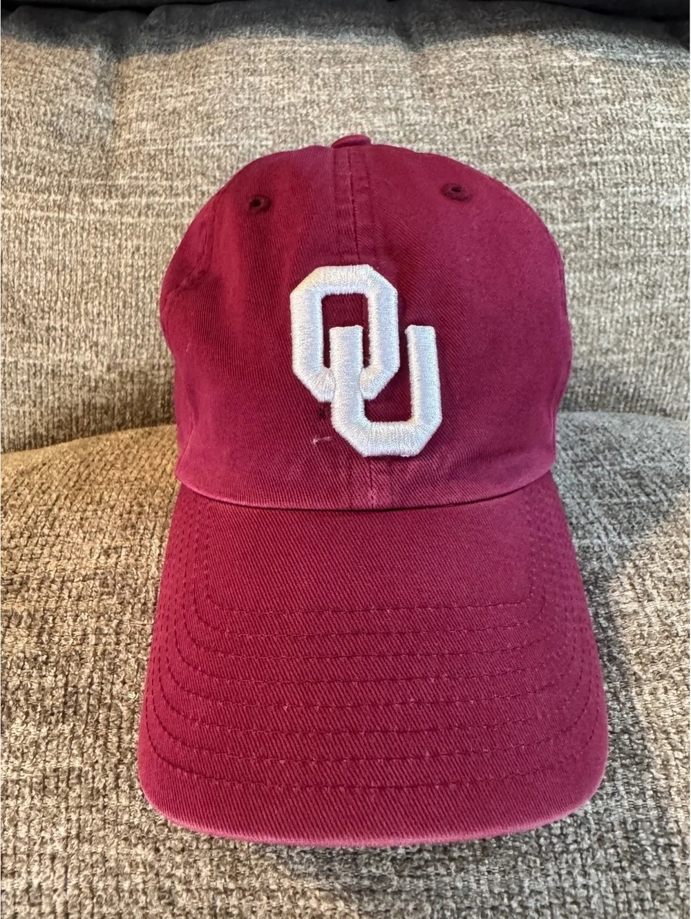 Oklahoma University (OU) Sooners Crimson baseball cap Fitted Size Medium